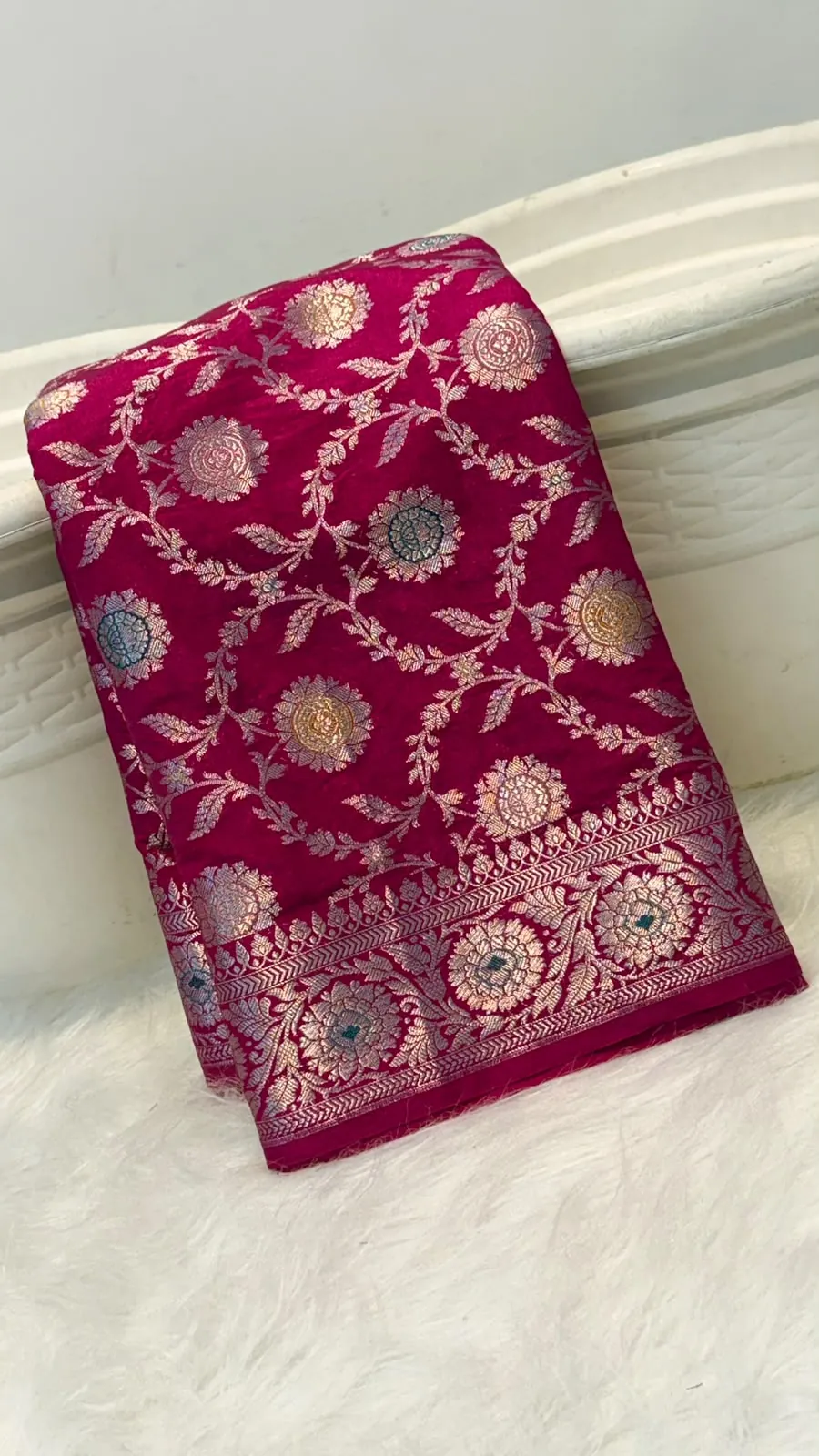 Magenta banarasi katan silk meenakari jaal saree, view 3