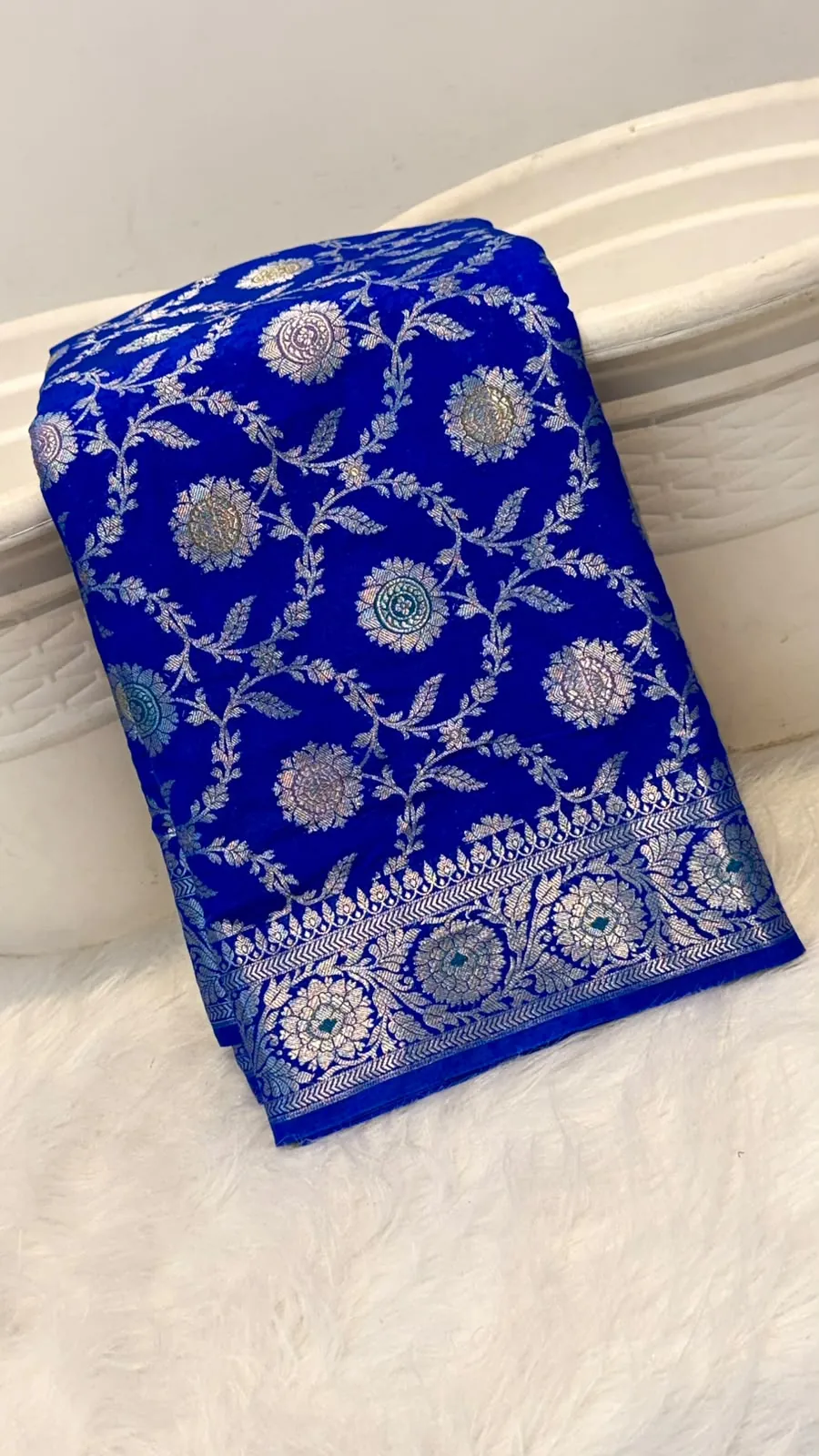 Royal Blue banarasi katan silk meenakari jaal saree, view 3